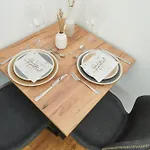 Homeme Netflix, Parkplatz, Kueche, Zentral 3*