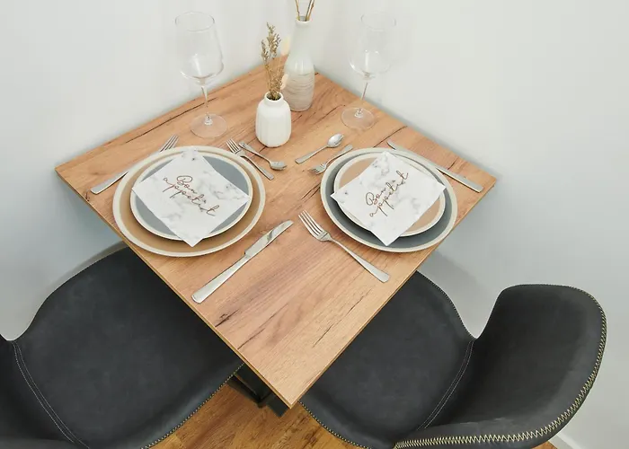 Homeme Netflix, Parkplatz, Kueche, Zentral 3*