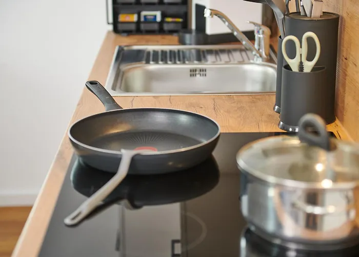 Homeme Netflix, Parkplatz, Kueche, Zentral