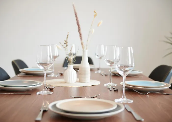 Homeme Netflix, Parkplatz, Kueche, Zentral